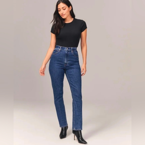 Abercrombie & Fitch Denim - Abercrombie Curve Love High-Rise 90's Slim Straight Jeans